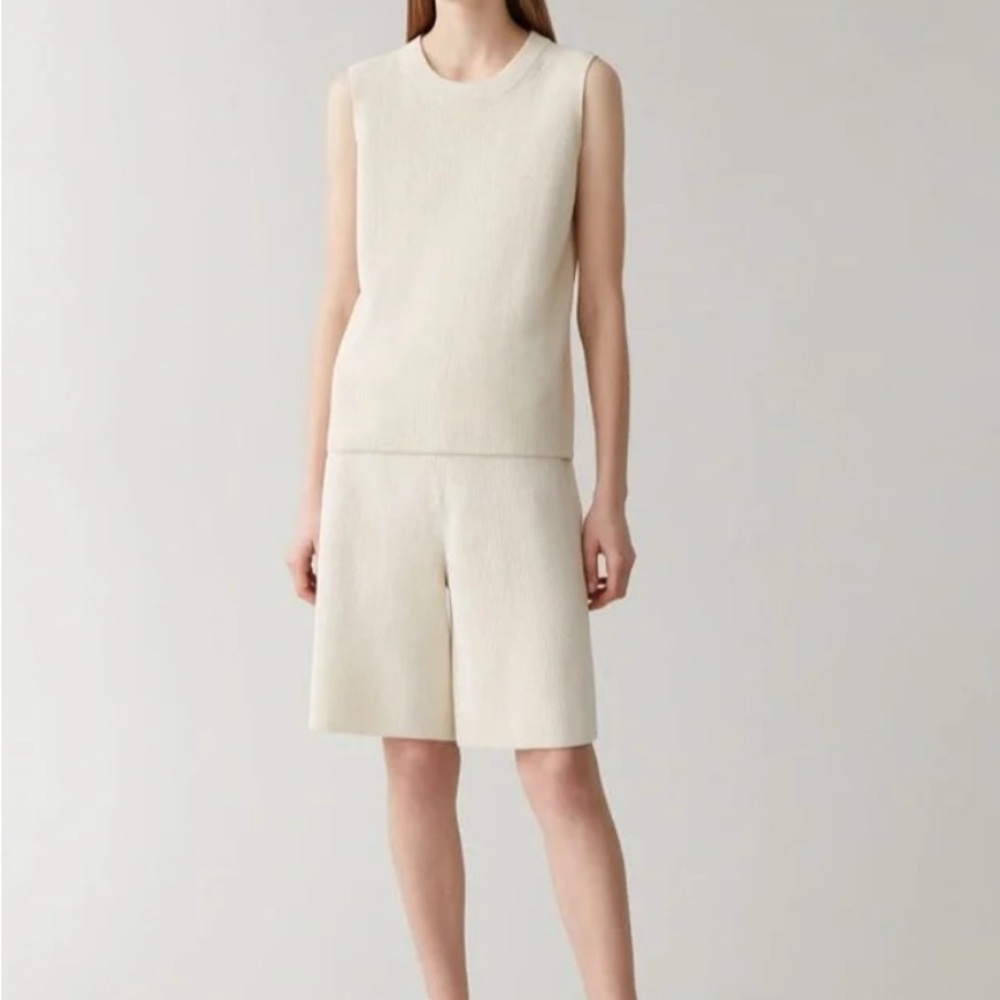 COS | Ribbed Bermuda Short XS